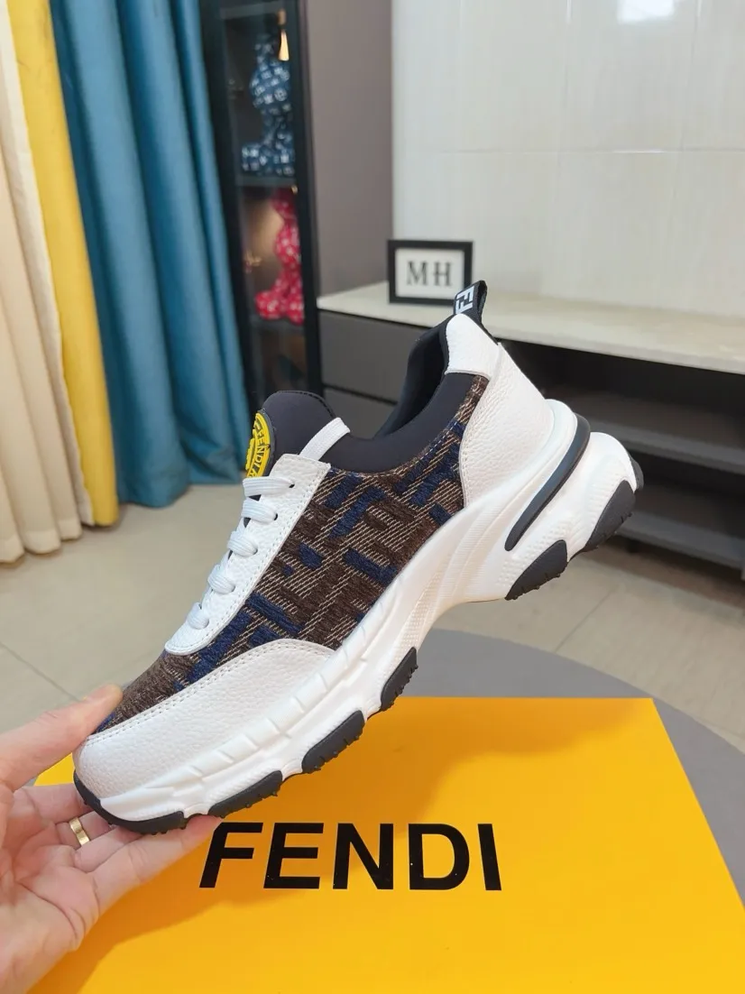 Men's Men's Shoes 💰458🌹🌹[fendi] Fendi's classic and comfortable men's, this complex sneaker is made of soft calfskin➕genuine leather lining➕original ultra-light rubber material with rough outsole. This unique light style is suitable for the casual and refined sensibility of this season. It is comfortable and natural on the feet. It is an everyday style for casual travel in autumn and winter! 38/44